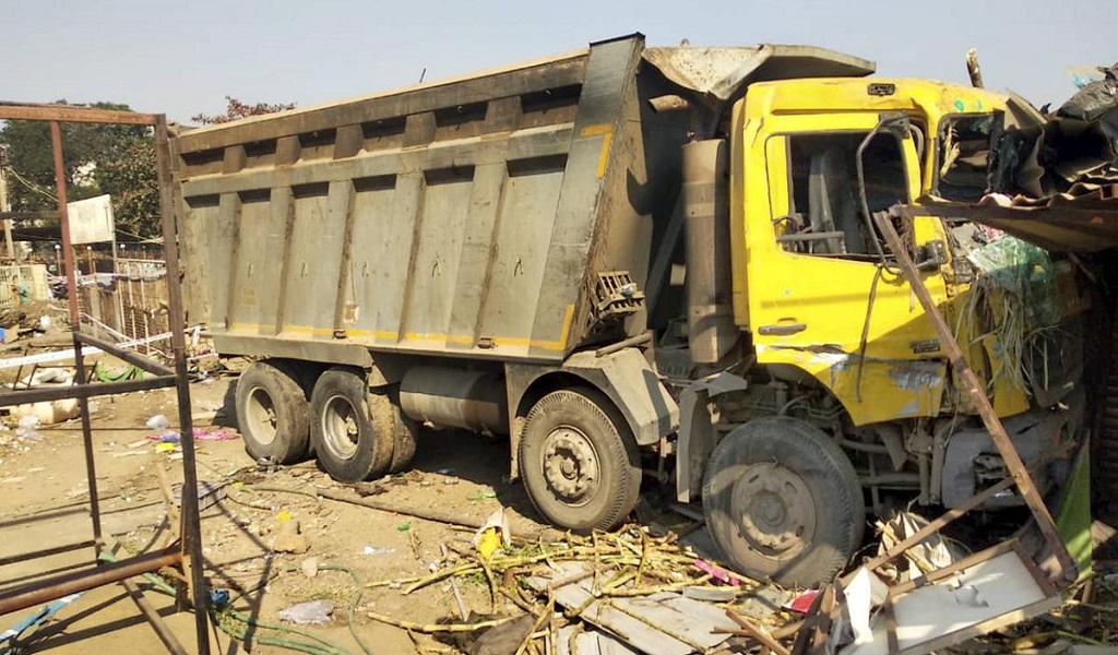 Rajasthan Labourers Die After Truck Driver Lost Control While They Slept On The Pavement