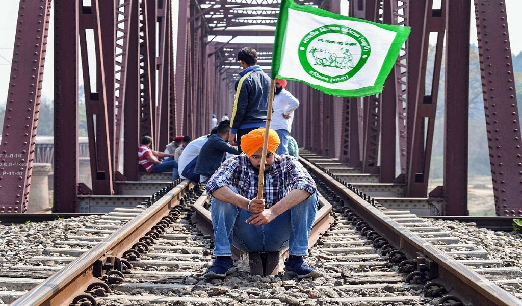 Farmers Announces Rail Roko Andolan Today, Centre Demands Peace