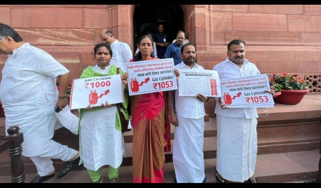 Five MPs on Wednesday (27 July 2022), announced that they would stage a 50-hour sit-in protest in front of the Mahatma Gandhi statue inside Parliament premises pertaining the suspension of 27 MPs, who were seeking a discussion on price rise. Several MPs from the opposition shared pictures from the second night under the sky. In the pictures, the MPs can be seen sleeping in mosquito nets. The 50-hour long sit-in will end around 12 noon today.  The MPs who spent the night outside the Parliament were Aam Aadmi Party (AAP) leader Derek O’Brien, Trinamool Congress leaders Santanu Sen, Dola Sen, Abir Ranjan Biswas, and Derek O'Brien as well as the TRS's Ravichandra Vaddiraju. Some leaders from the DMK and Left parties were also part of the group.  CheckBrand did the analysis of the past 7 days' digital brand image of the following MPs:  Derek O'Brien:  Mentions: 1.4K  Engagements: 83.9K  Positive Comments: 1.5%  Search engine score: 4365    Sanjay Singh:  Mentions: 15.6K  Engagements: 332K  Positive Comments: 3.4%  Search engine score: 3961