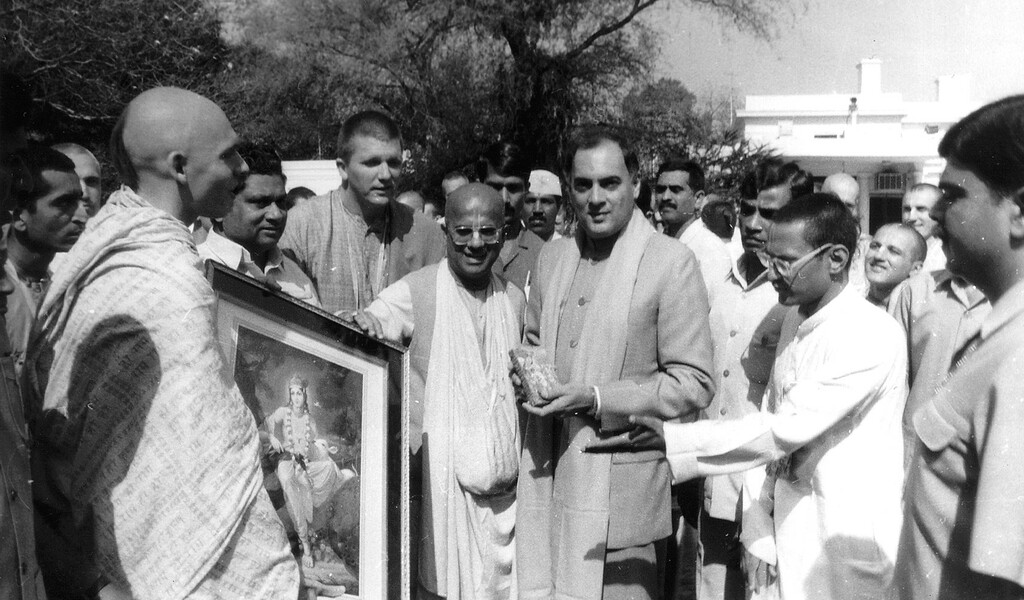Rajiv_Gandhi_in_delhi_1024x600